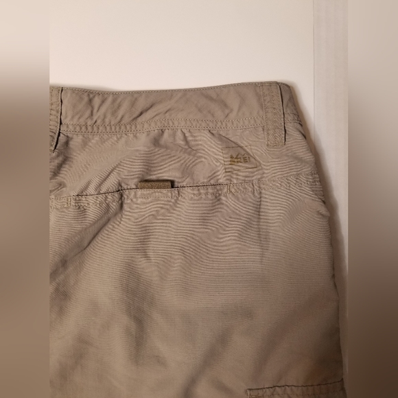 REI Womens Cargo  Lightweight Hiking Short - Picture 4 of 11